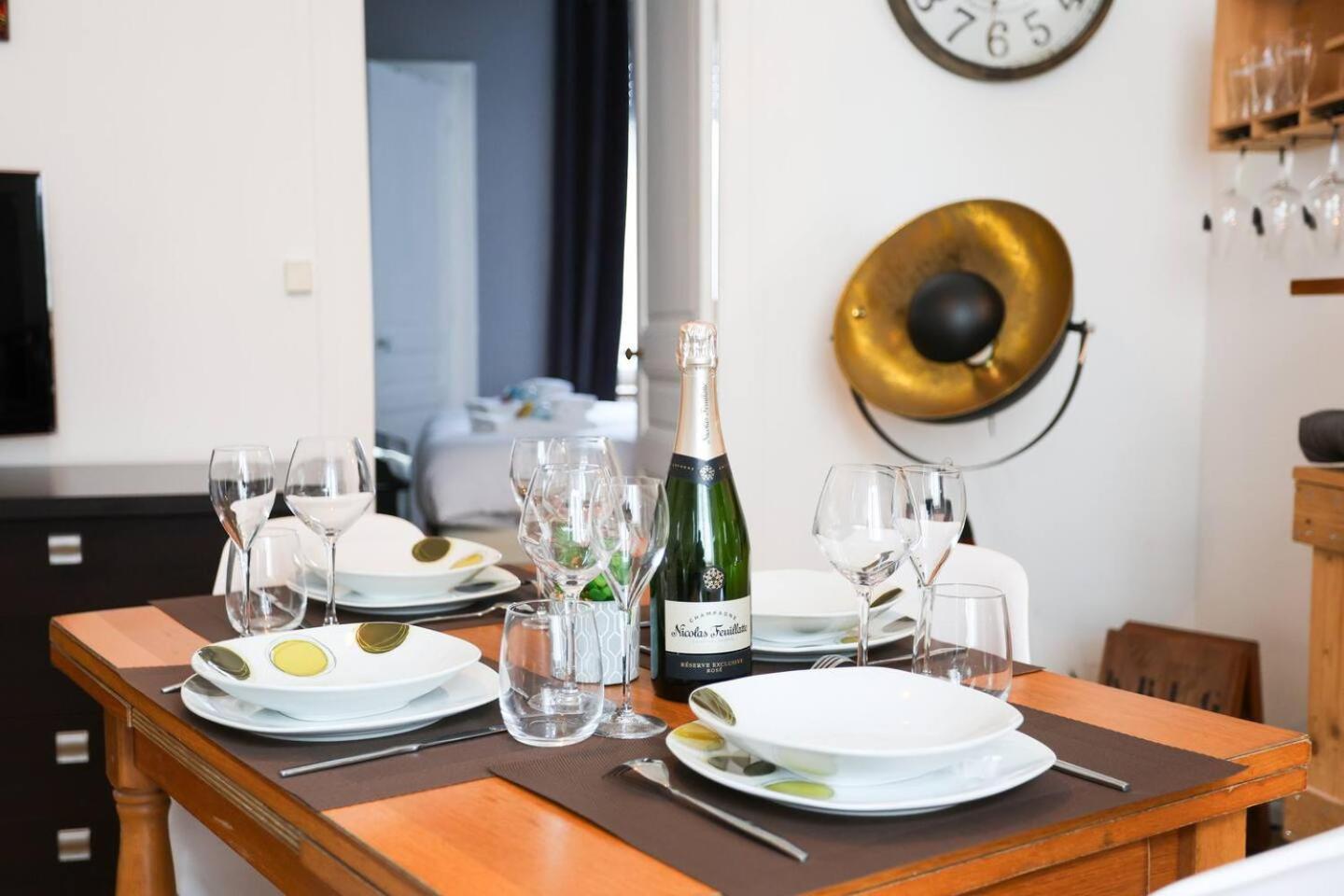 50 Nuances Remoises Apartment Reims Bagian luar foto