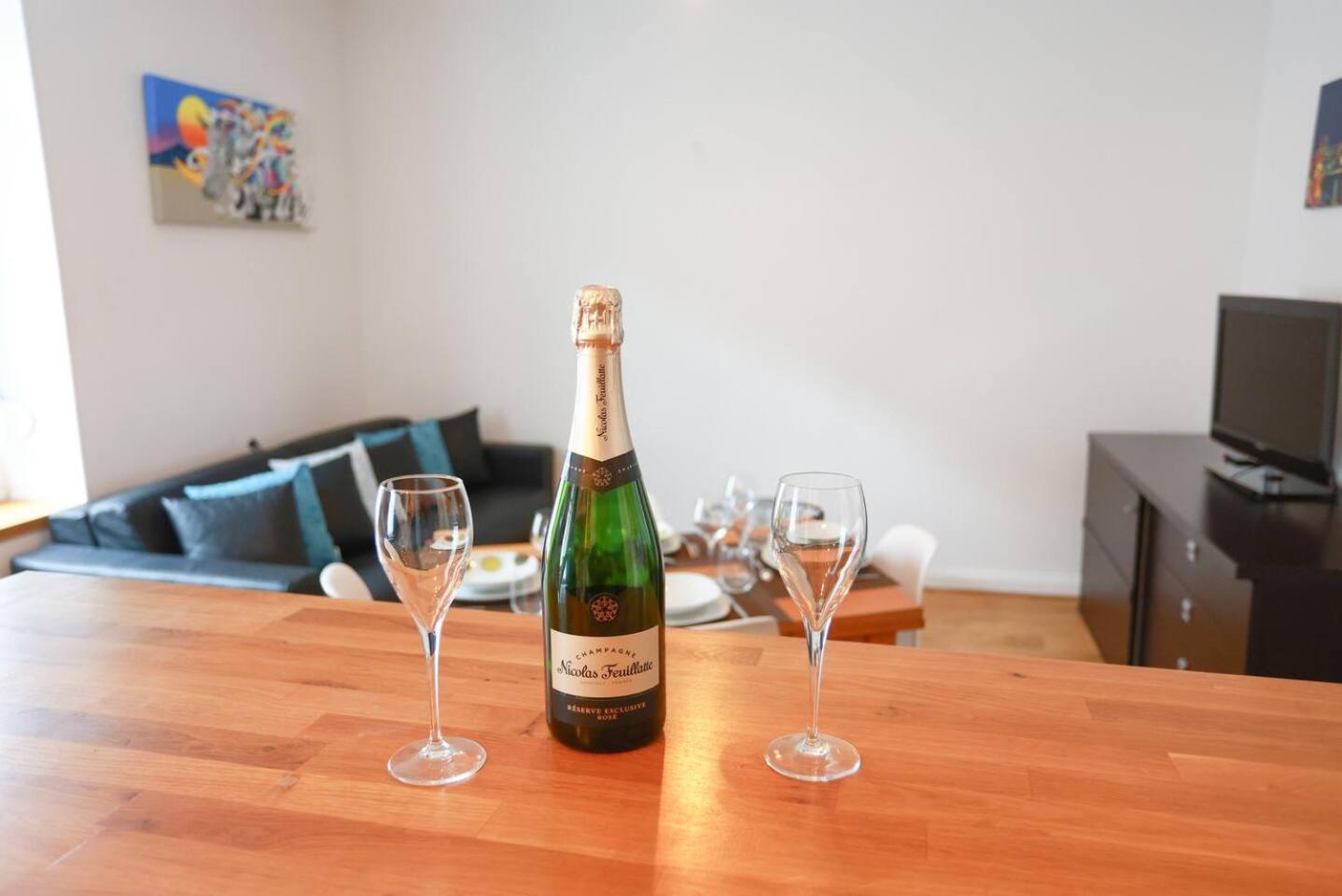 50 Nuances Remoises Apartment Reims Bagian luar foto